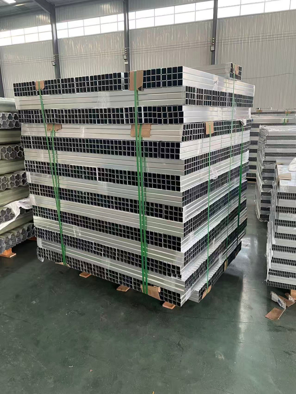 铝合金型材精密锯切
